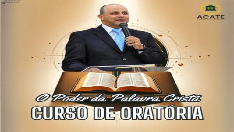 Pr. Rodrigo Gomes ensinando oratória cristã em aula prática de homilética