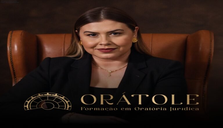 Advogado praticando oratória jurídica com confiança em audiência
