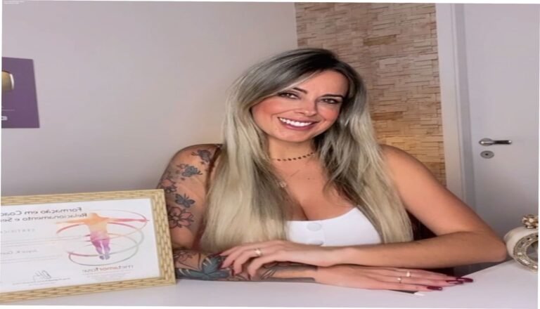 Capa do curso online Joyce Gumiero Massagem Tântrica mostrando homem aplicando toque sensorial em mulher
