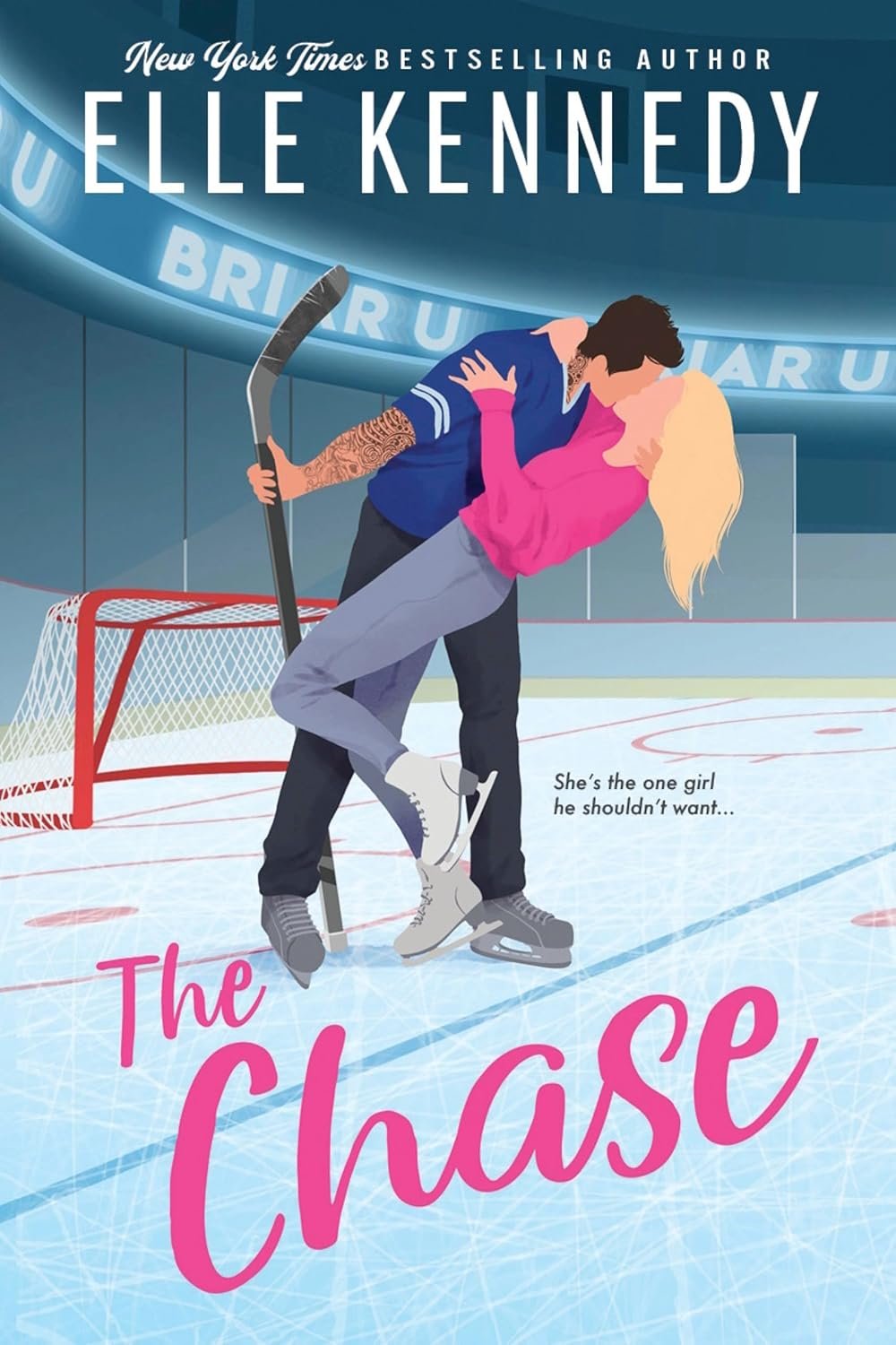 Capa do eBook The Chase de Elle Kennedy, romance universitário de hockey entre uma garota ensolarada e um jogador brooding