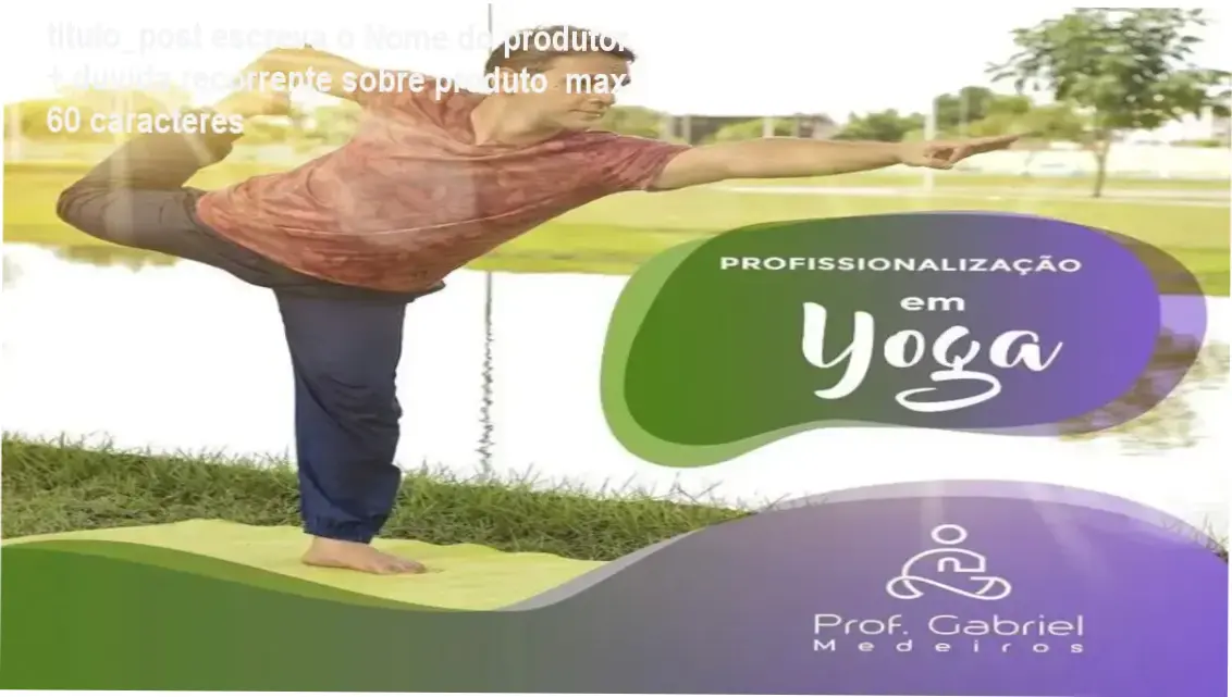 Gabriel Medeiros apresentando a certificação de 200 horas em Yoga com método PNL
