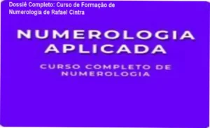 Representação visual do estudo da numerologia cabalística com elementos de autoconhecimento e cálculos numéricos.