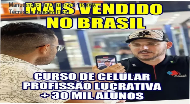 Técnico realizando manutenção avançada de placa de smartphone utilizando microscópio e estação de solda