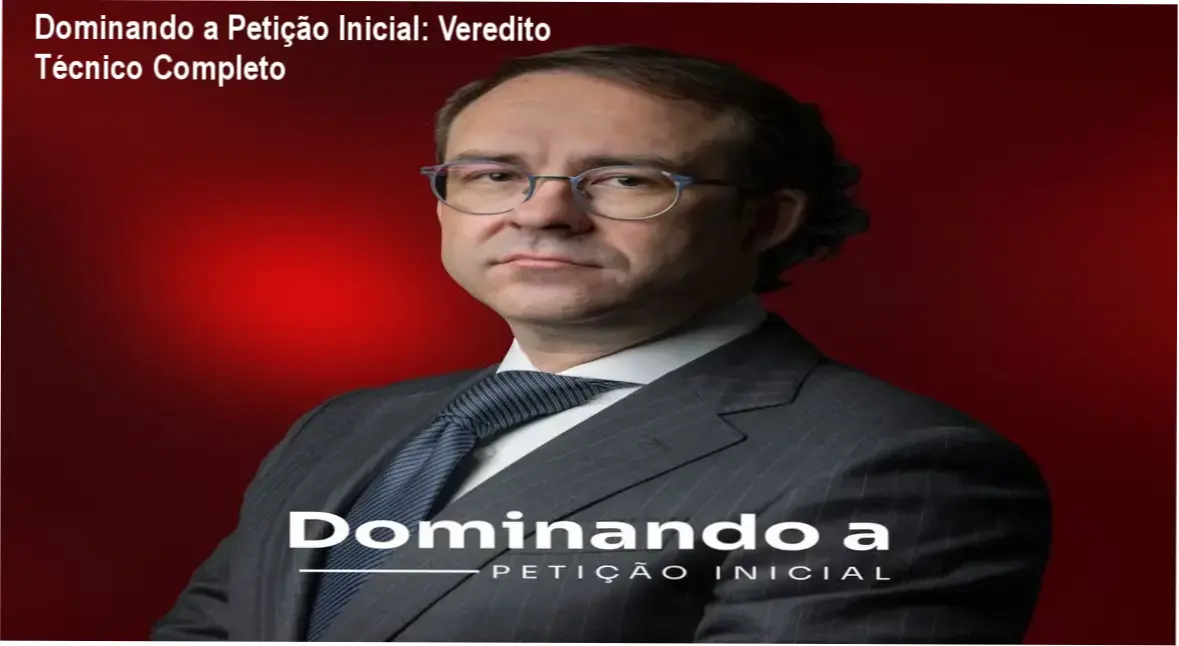 Lúcio Flávio Paiva apresentando as técnicas de redação do curso Dominando a Petição Inicial